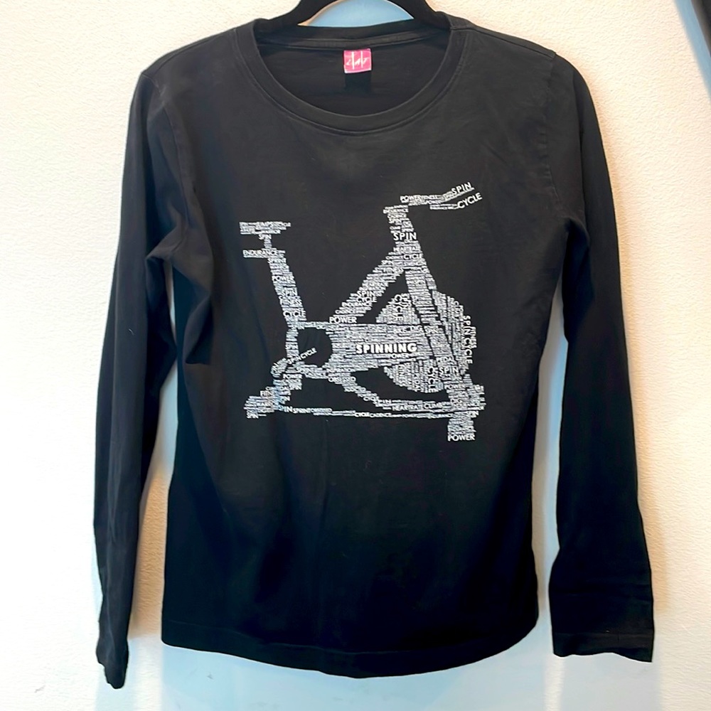 “Spinning” 🚴 Black Woman’s Tee Medium